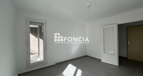Location Appartement 2 pièces 47 m² - Neuville-sur-saône 69250