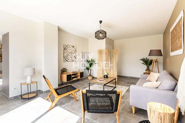 MAISON FAMILIALE RÉNOVÉE AVEC GRAND TERRAIN ET DÉPENDANCES (187 m²) en vente