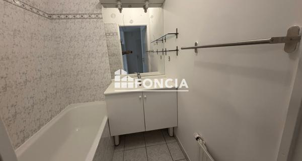 Location Appartement 2 pièces 45.5 m² - ÉLancourt 78990
