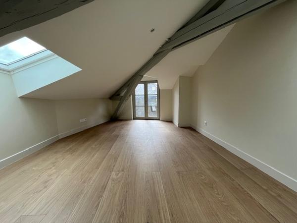 Poitiers, centre ville, T3 meublé rénové