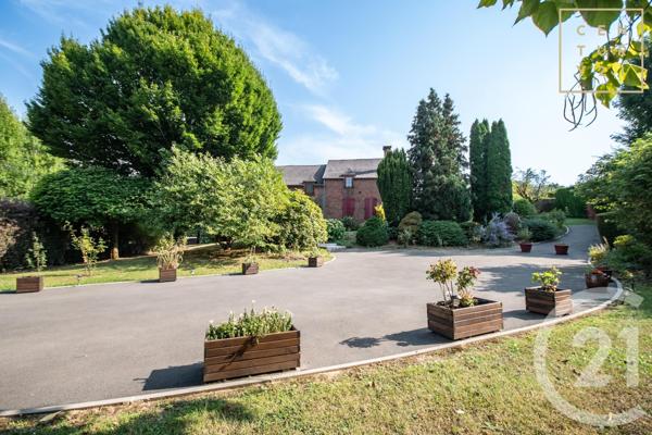 Maison à vendre  14 pièces - 270 m2 MAUBEUGE - 59