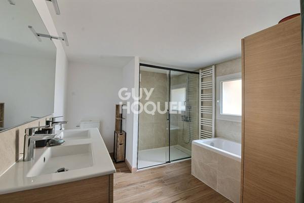 Santy La Plaine, Maison T5 de 160 m² + 80 m², terrain de 355 m², Lyon 8ème (69008)
