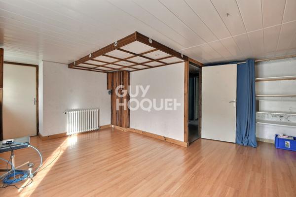 Santy La Plaine, Maison T5 de 160 m² + 80 m², terrain de 355 m², Lyon 8ème (69008)