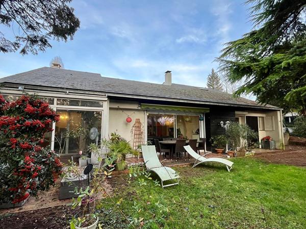 Maison de plain pied à vendre sur la commune de L'Isle-Adam - 4 chambres