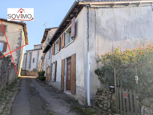 DANS UN JOLIE BOURG, IMMEUBLE LOUÉ AVEC LOCAL COMMERCIAL EN ACTIVITÉ