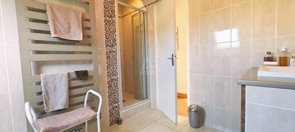 Maison contemporaine 140 m²  Jardin arboré & confort familial à Gagny (93)