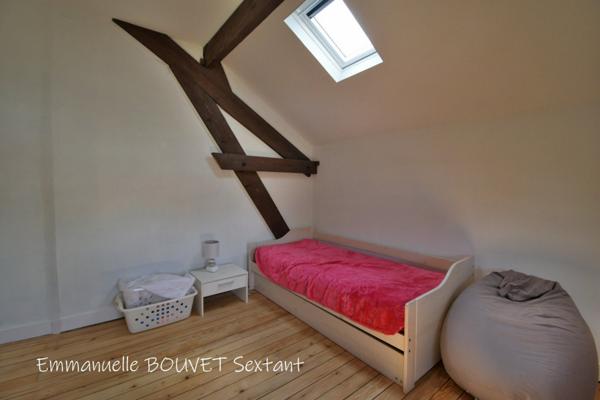 Bergerac, grande maison de ville année 30 joliement rénovée, 5 chambres, proche centre-ville