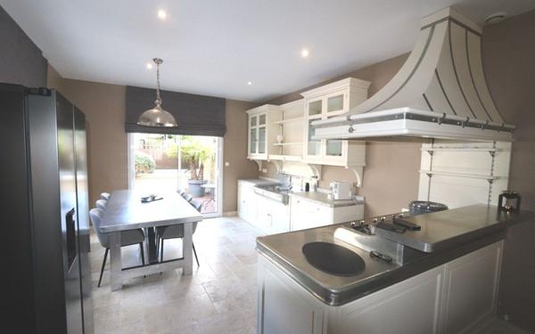 Maison à vendre    4 pièces •  Montfermeil