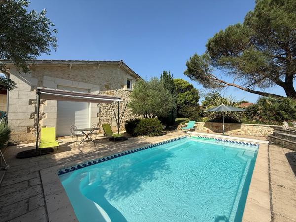 Batisse du 19 e Siécle rénovée avec Verger , piscine