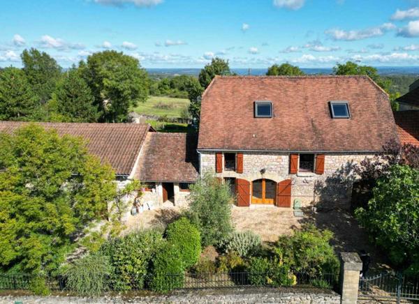 Maison ancienne - Gourdon SECTEUR GOURDON - Spacieuse Demeure en pierre avec jardin et piscine couverte