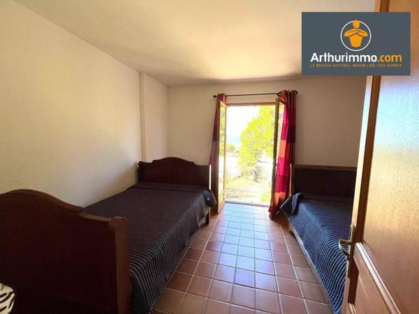 Location                                                      Maison
                        
                     5 pièces                      180 m2                     à Coti-Chiavari