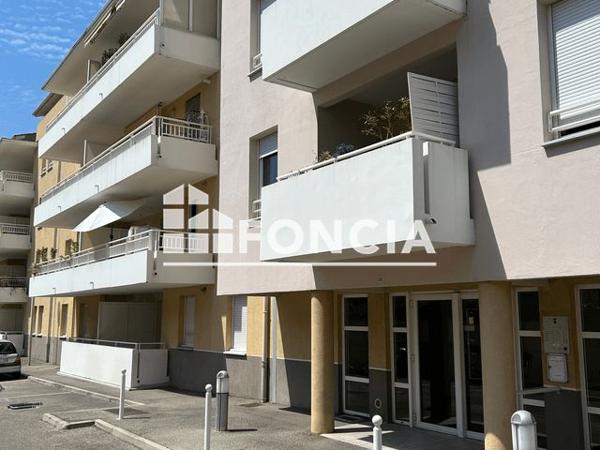 Location Appartement 2 pièces 43.24 m² - 87 RUE TOUR NEUVE Cavaillon 84300