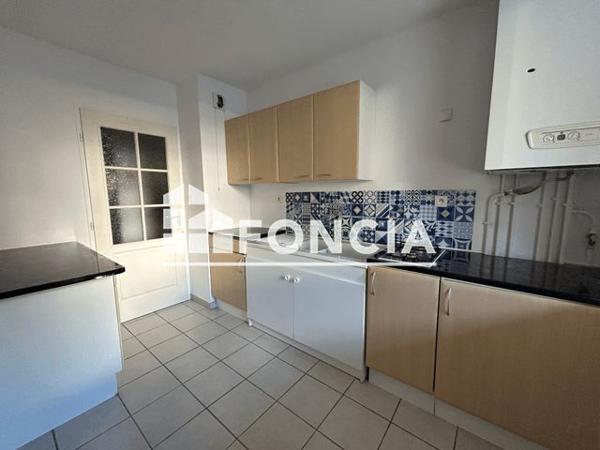 Location Appartement 2 pièces 43.24 m² - 87 RUE TOUR NEUVE Cavaillon 84300