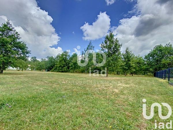 Terrain à vendre 1 318 m² Saint-Étienne-de-Tulmont