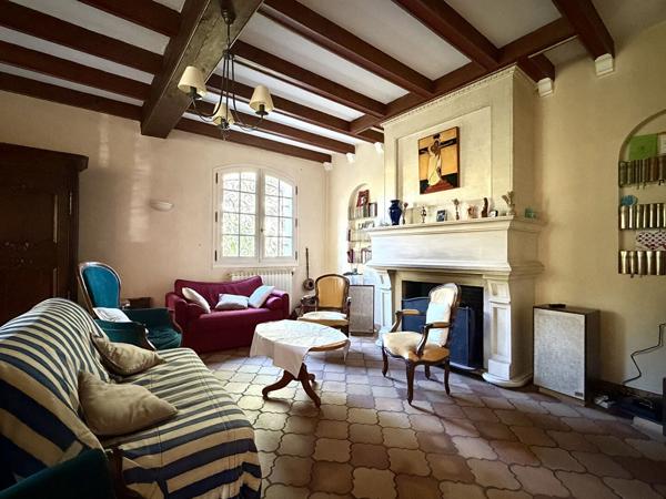 RARE BOURG HAUT BOULIAC Maison traditionnelle de 190m2 avec sous sol de 125m2 sur 2100m2 de terrain , Bouliac RARE BOURG HAUT BOULIAC Maison traditionnelle de 190m2 avec sous sol de 125m2 sur 2100m2 de terrain , Bouliac