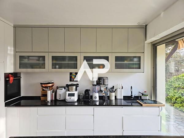 Maison Soisy Sous Montmorency 8 pièces 272 m2 908 000 € **  - Référence  1439