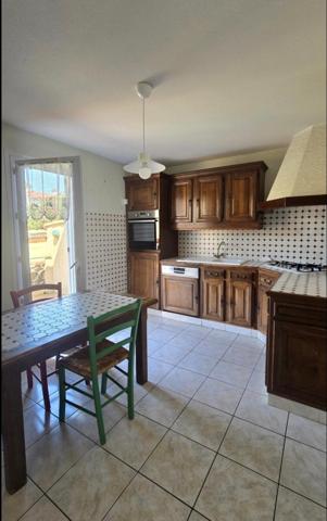 Maison R+1 - 3 CHAMBRES - JARDIN - GARAGE