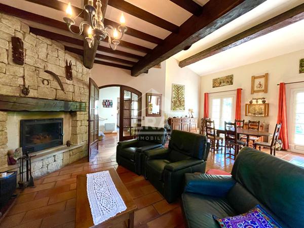 Maison d'exception à Mazan : plus de 180 m² sur 1 hectare, piscine et garage double