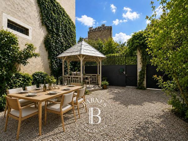 Saint-Mandé, Maison 7 Chambres -  256 m² à vendre