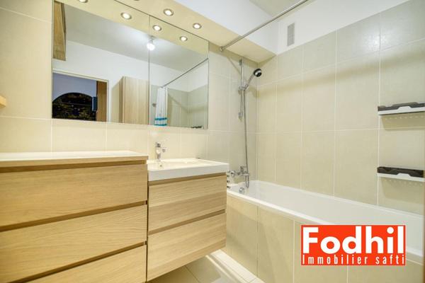 Appartement 4 pièces lumineux de 79 m² avec box en sous-sol et cave