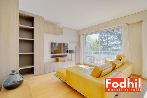 Appartement 4 pièces lumineux de 79 m² avec box en sous-sol et cave