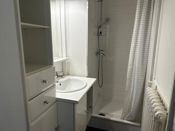 APPARTEMENT 3 PIECES - ROND-POINT DE RENNES , Nantes APPARTEMENT 3 PIECES - ROND-POINT DE RENNES , Nantes