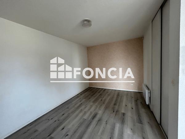 Location Studio 31.96 m² - 3 AVENUE DU PRESIDENT ANGOT Pau 64000