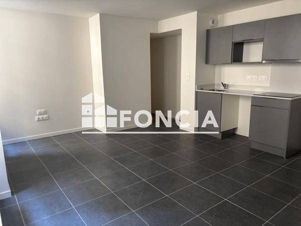 Location Appartement 3 pièces 53.47 m² - 25 Rue Maréchal Joffre Pau 64000