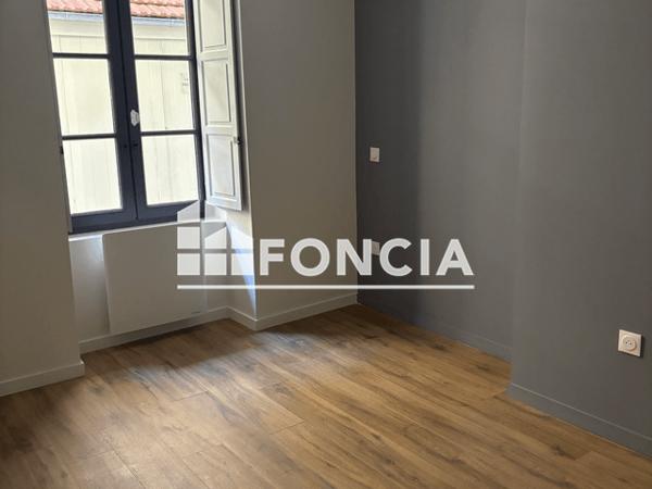 Location Appartement 3 pièces 53.47 m² - 25 Rue Maréchal Joffre Pau 64000