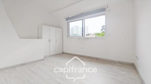 Bagnolet-Limite Montreuil-A vendre appartement triplex-3 pièces-Bon état-résidence 2014-5mn métro ligne 3-10mn ligne 9