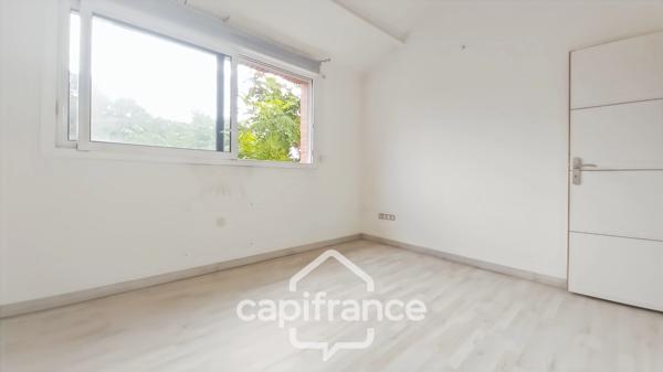 Bagnolet-Limite Montreuil-A vendre appartement triplex-3 pièces-Bon état-résidence 2014-5mn métro ligne 3-10mn ligne 9