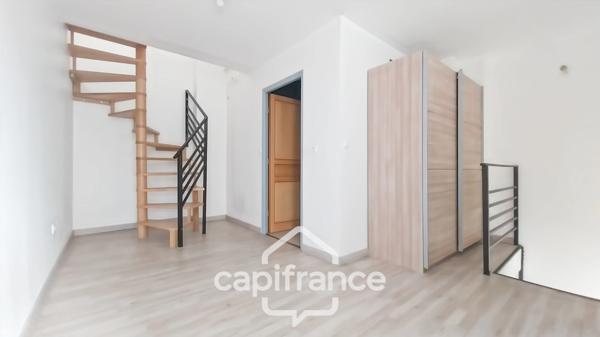 Bagnolet-Limite Montreuil-A vendre appartement triplex-3 pièces-Bon état-résidence 2014-5mn métro ligne 3-10mn ligne 9