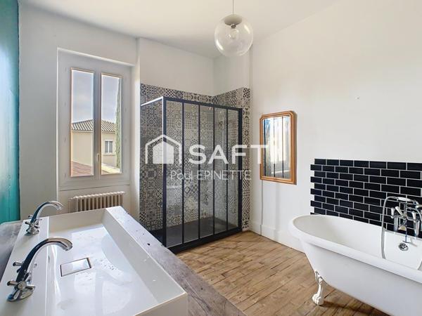 Maison de caractère 5 chambres 200m2 avec garage et jardin