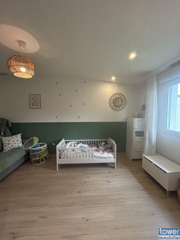 Maison
                                                                                                                                                                                                                                                                                                                        4 pièce(s)                                                                                                                                                                                                          3 chambre(s)                                                                                                                                                                                                          97  m²