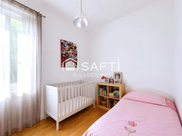 Bastide 203 m² avec dépendances et terrain constructible
