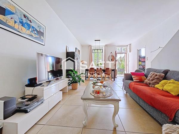 Bastide 203 m² avec dépendances et terrain constructible