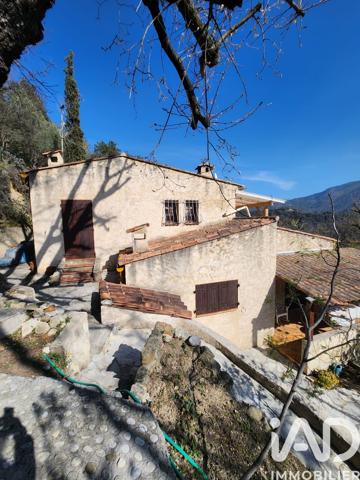 Maison à vendre 4 pièces 190 m² La Roquette-sur-Var