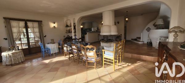 Maison à vendre 4 pièces 190 m² La Roquette-sur-Var
