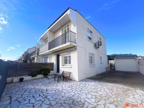 Deux chambres , terrasses, garage et stationnements