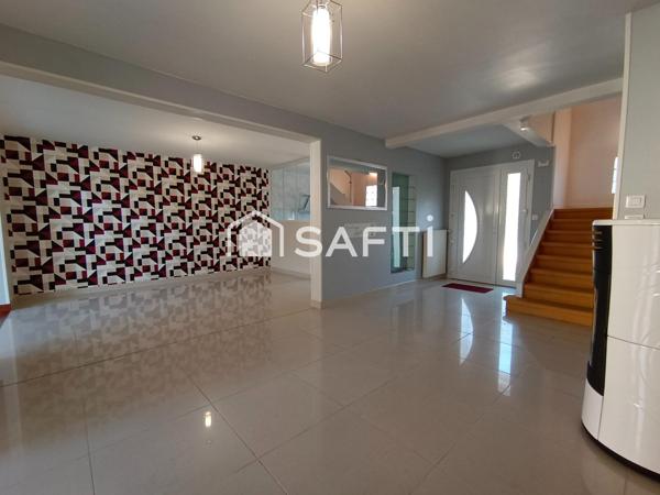 Safti-Benjamin Marcouiller vous propose : Maison 5 pièces.