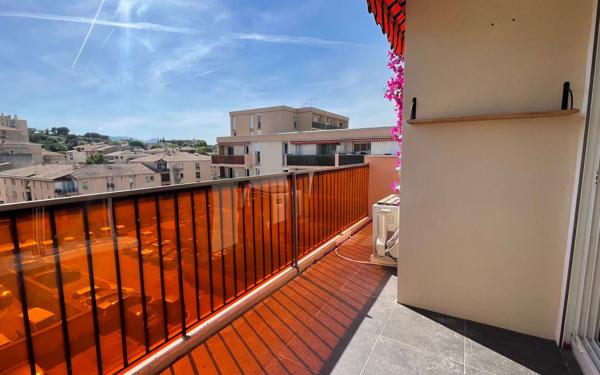 Appartement à vendre    4 pièces • 84,22 m2 Aubagne