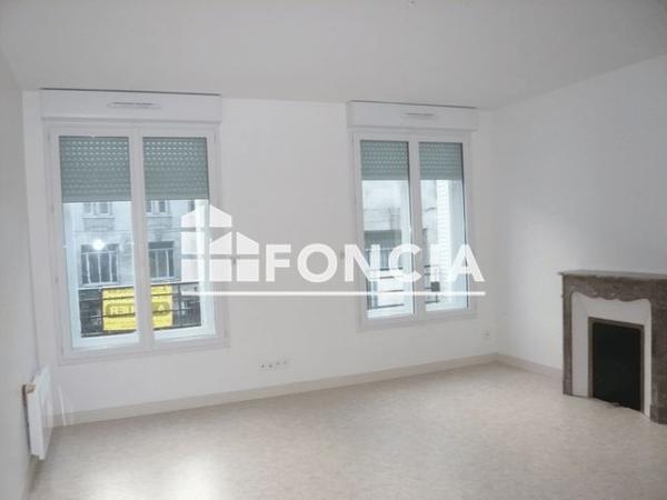 Location Appartement 2 pièces 52 m² - 12 RUE DU VIEUX REMPART Soissons 02200