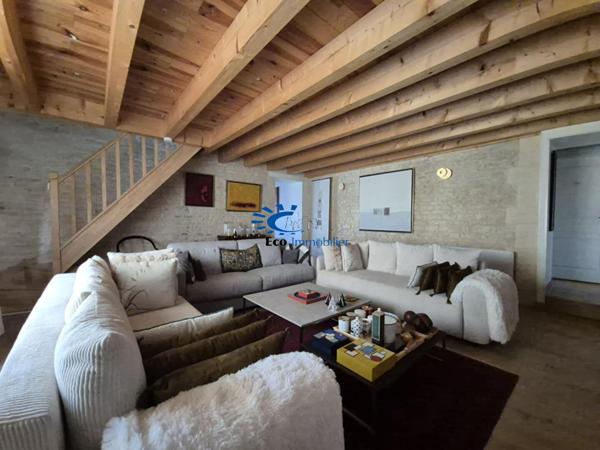 MAISON CHARENTAISE 4 CHAMBRES PARKING  Courcon