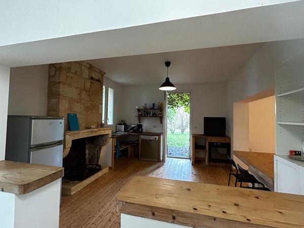 Location maison près de AMBARES ET LAGRAVE - 4 pièce(s) - 104 m² - 1 290 €/mois