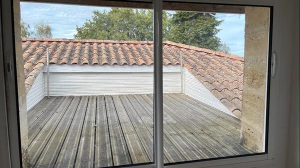 Location maison près de AMBARES ET LAGRAVE - 4 pièce(s) - 104 m² - 1 290 €/mois