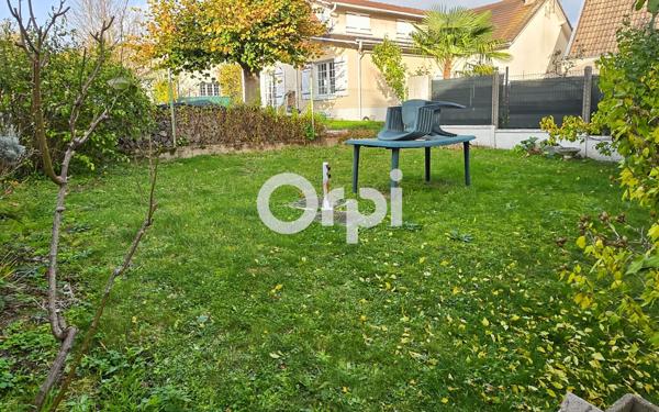 Maison à vendre    5 pièces •  Fosses