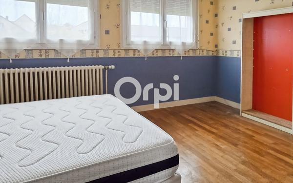 Maison à vendre    5 pièces •  Fosses