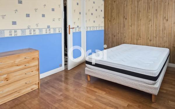 Maison à vendre    5 pièces •  Fosses