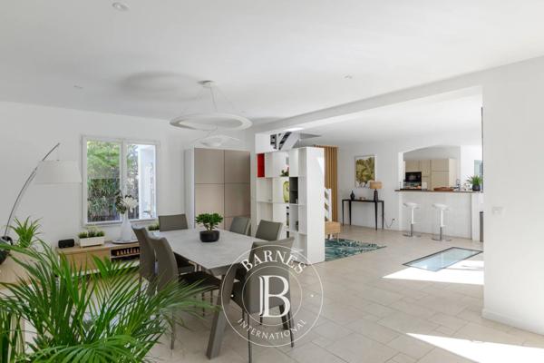 Six-Fours-les-Plages, Villa 5 Chambres -  257 m² à vendre