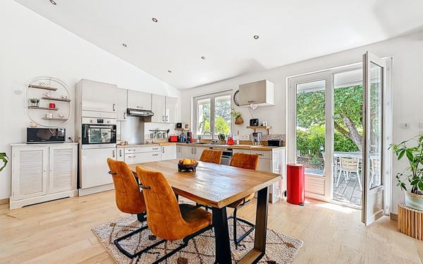 Maison à vendre    4 pièces • 103,27 m2 Roquebrune-sur-Argens